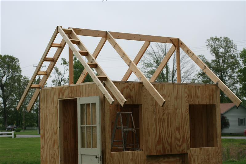 Framing a Roof Overhang i Framed up The End Overhang